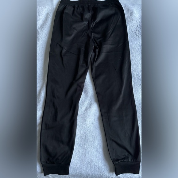New w/o tags Champion Boys black joggers size M standard fit - Picture 2 of 3